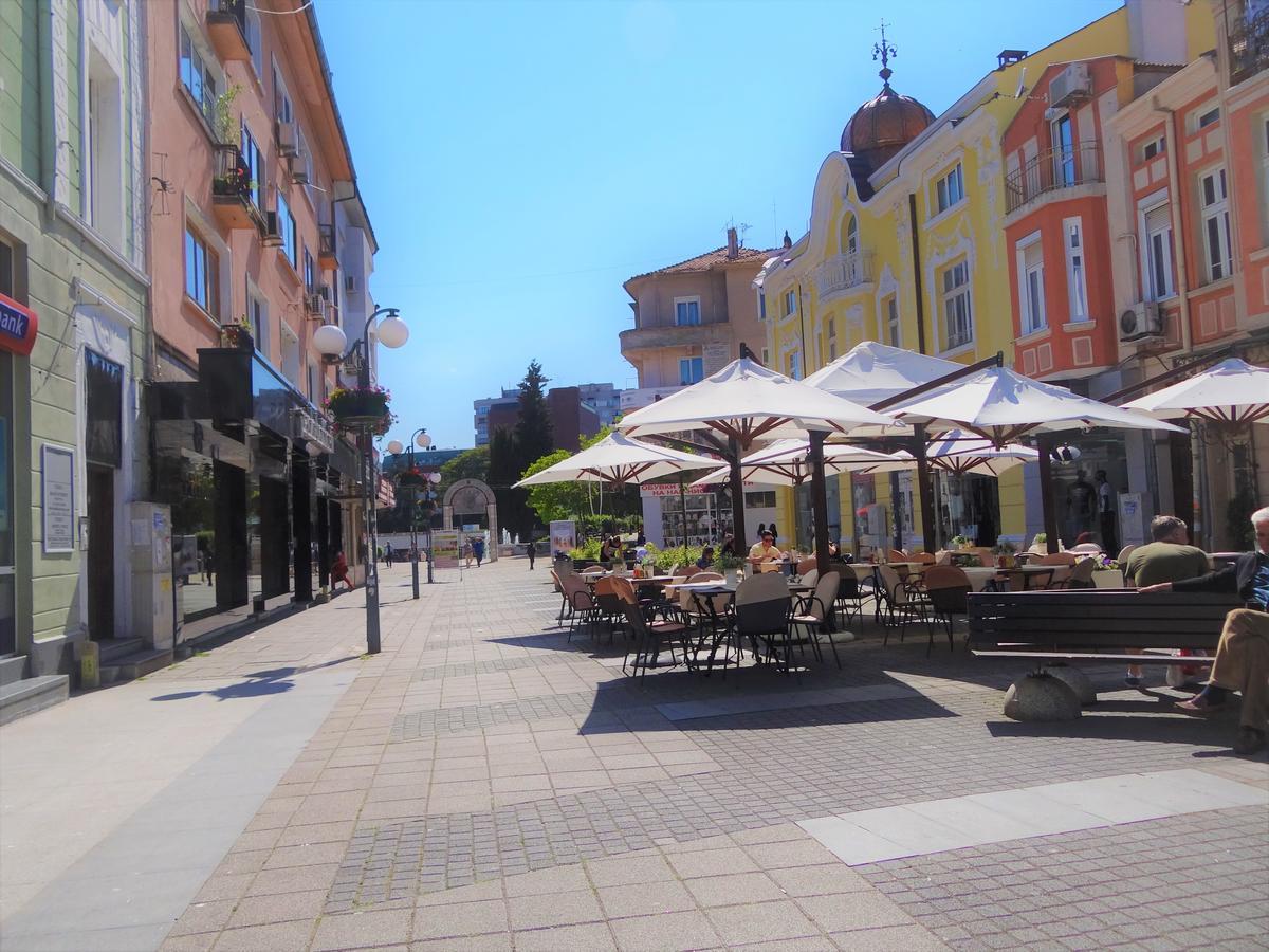 Hostel Compass Burgas Exterior foto